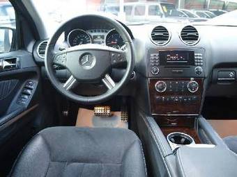 2008 Mercedes-Benz M-Class Pictures