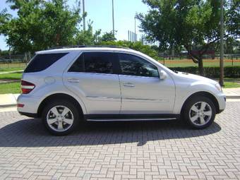 2009 Mercedes-Benz M-Class Pictures