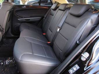 2009 Mercedes-Benz M-Class Pictures