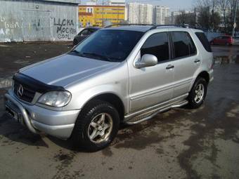 1998 Mercedes-Benz ML-Class Pictures