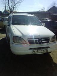 1998 Mercedes-Benz ML-Class Pictures