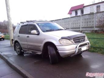 1998 Mercedes-Benz ML-Class Pictures