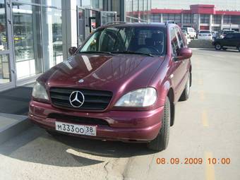 1998 Mercedes-Benz ML-Class Pictures