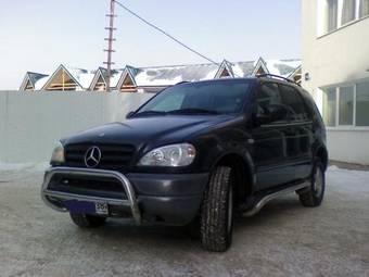 1999 Mercedes-Benz ML-Class Pictures