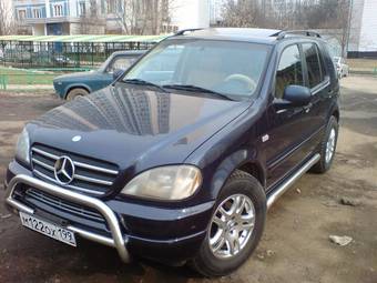 1999 Mercedes-Benz ML-Class Pictures