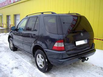 1999 Mercedes-Benz ML-Class Pictures