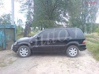2000 Mercedes-Benz ML-Class Photos