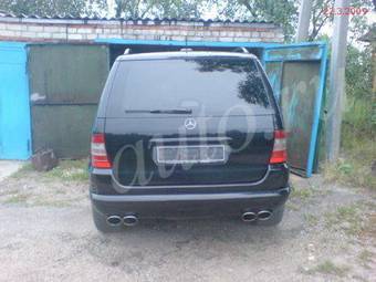2000 Mercedes-Benz ML-Class Pictures