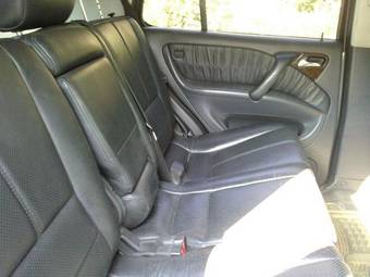 2000 Mercedes-Benz ML-Class Pics