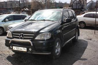 2000 Mercedes-Benz ML-Class Photos