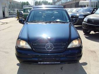 2000 Mercedes-Benz ML-Class Photos