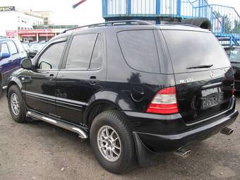 2000 Mercedes-Benz ML-Class Photos