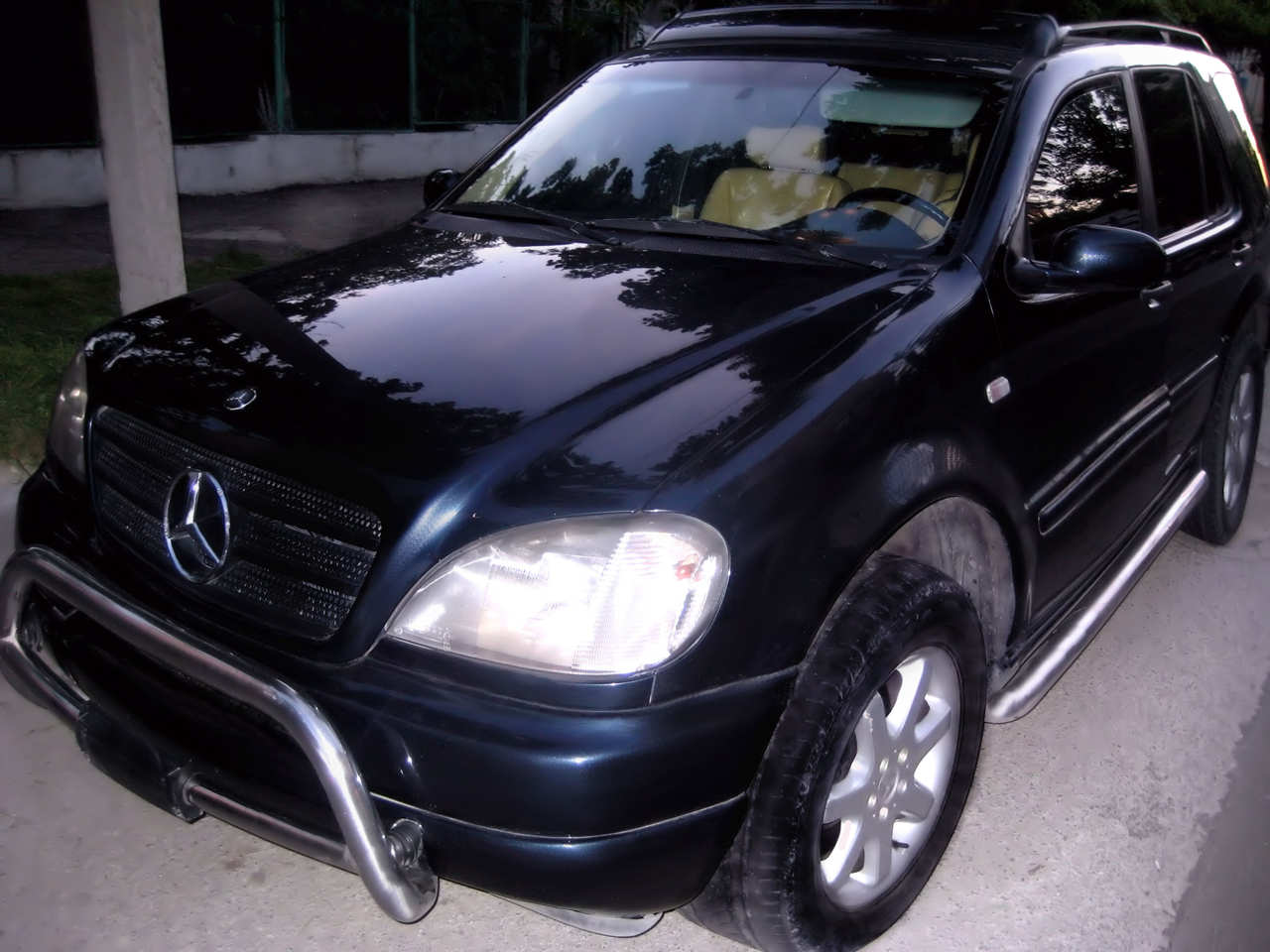 2000 Mercedes-Benz ML-Class