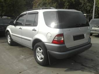 2000 Mercedes-Benz ML-Class Photos