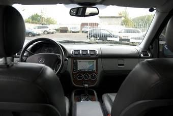 2000 Mercedes-Benz ML-Class Pictures