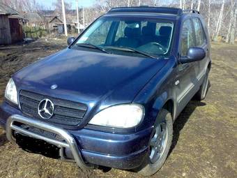 2001 Mercedes-Benz ML-Class Photos