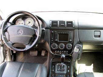 2001 Mercedes-Benz ML-Class Pictures