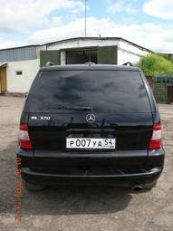 2001 Mercedes-Benz ML-Class Pictures