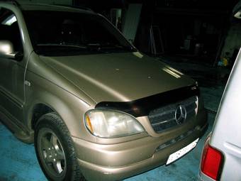2001 Mercedes-Benz ML-Class Pictures