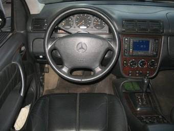 2001 Mercedes-Benz ML-Class Pictures