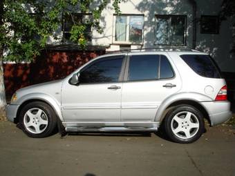 2001 Mercedes-Benz ML-Class Photos