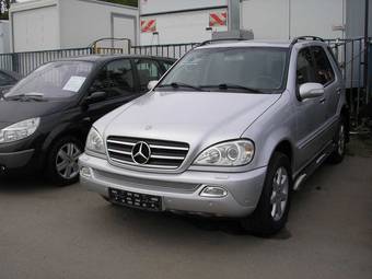 2002 Mercedes-Benz ML-Class Images