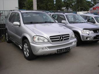 2002 Mercedes-Benz ML-Class Pictures