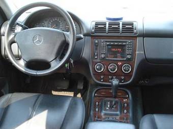 2002 Mercedes-Benz ML-Class Pictures