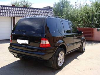 2002 Mercedes-Benz ML-Class Pictures