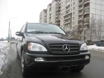 2002 Mercedes-Benz ML-Class Pictures