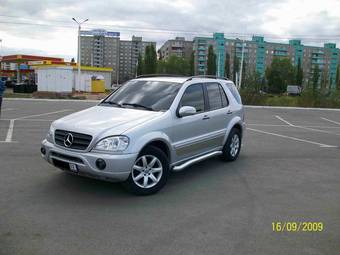 2002 Mercedes-Benz ML-Class Wallpapers