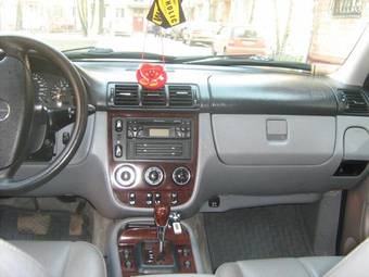 2003 Mercedes-Benz ML-Class Pictures