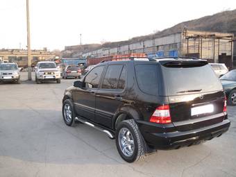 2003 Mercedes-Benz ML-Class Pictures
