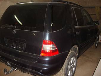 2003 Mercedes-Benz ML-Class Images