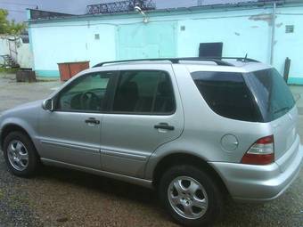 2003 Mercedes-Benz ML-Class Photos