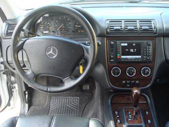 2003 Mercedes-Benz ML-Class Images