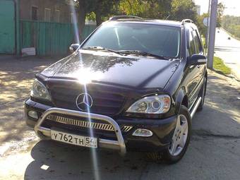 2003 Mercedes-Benz ML-Class Photos