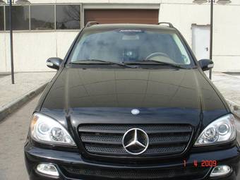 2004 Mercedes-Benz ML-Class Photos
