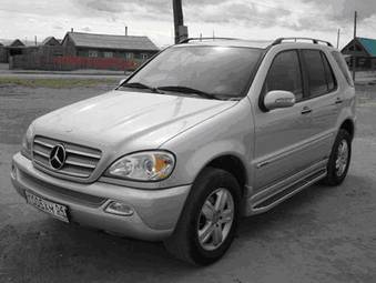 2004 Mercedes-Benz ML-Class Photos
