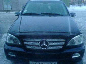 2004 Mercedes-Benz ML-Class Photos