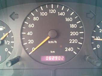 2004 Mercedes-Benz ML-Class Photos
