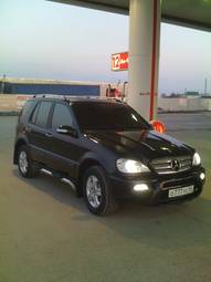 2004 Mercedes-Benz ML-Class Photos