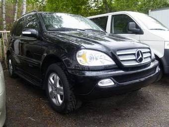 2004 Mercedes-Benz ML-Class Pictures