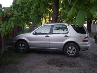 2004 Mercedes-Benz ML-Class For Sale