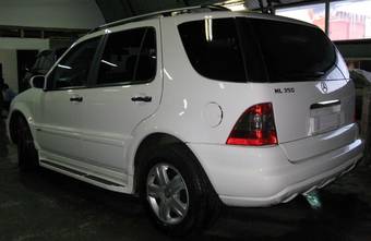 2004 Mercedes-Benz ML-Class Images