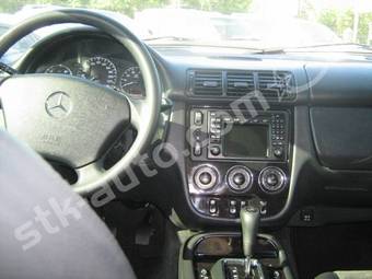 2004 Mercedes-Benz ML-Class Pictures