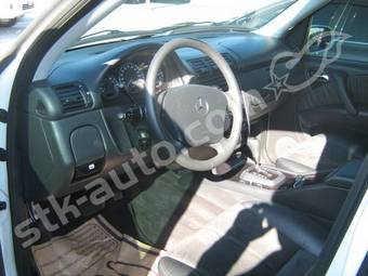 2004 Mercedes-Benz ML-Class Images