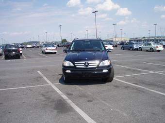 2004 Mercedes-Benz ML-Class Photos