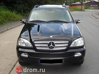 2004 Mercedes-Benz ML-Class Photos