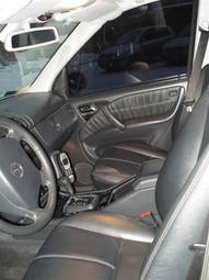 2004 Mercedes-Benz ML-Class Pictures